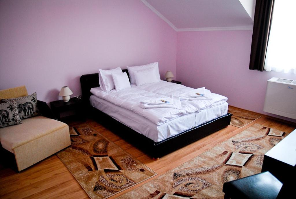 Pazonyi Fogado Es Etterem Hotel Nyírpazony Room photo