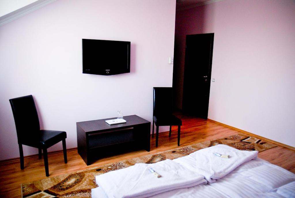 Pazonyi Fogado Es Etterem Hotel Nyírpazony Room photo