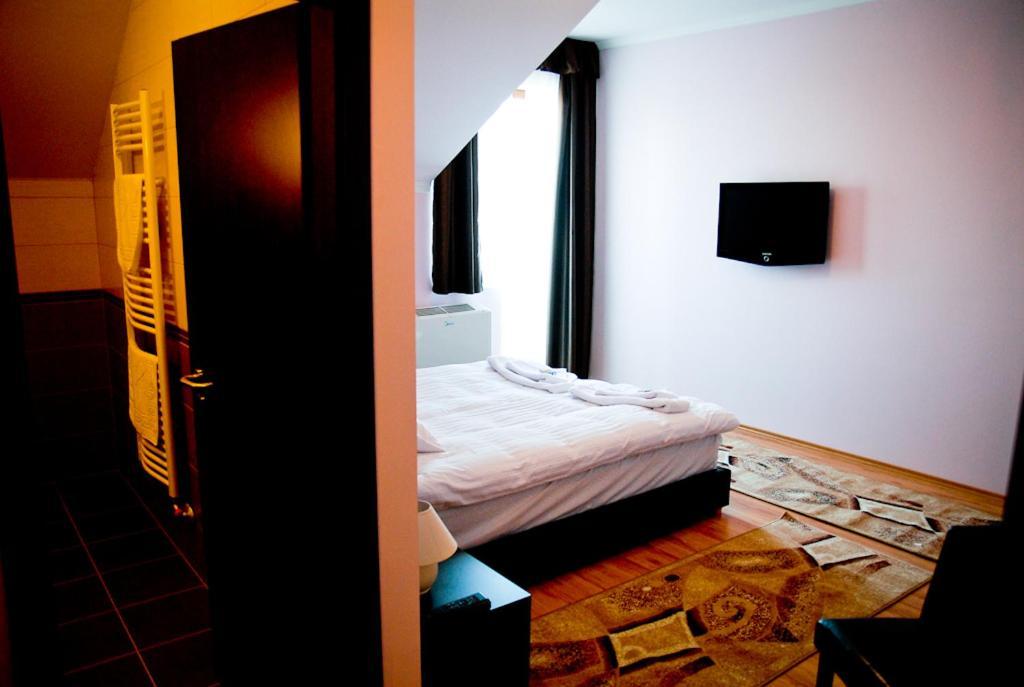 Pazonyi Fogado Es Etterem Hotel Nyírpazony Room photo